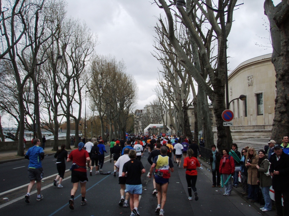 Paris Marathon Pictures - Tor Rnnow