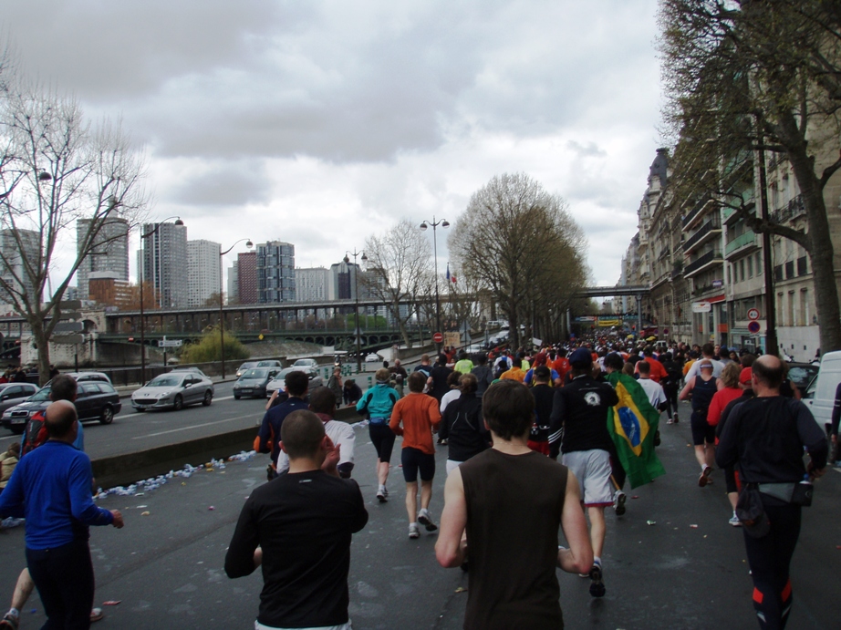 Paris Marathon Pictures - Tor Rnnow