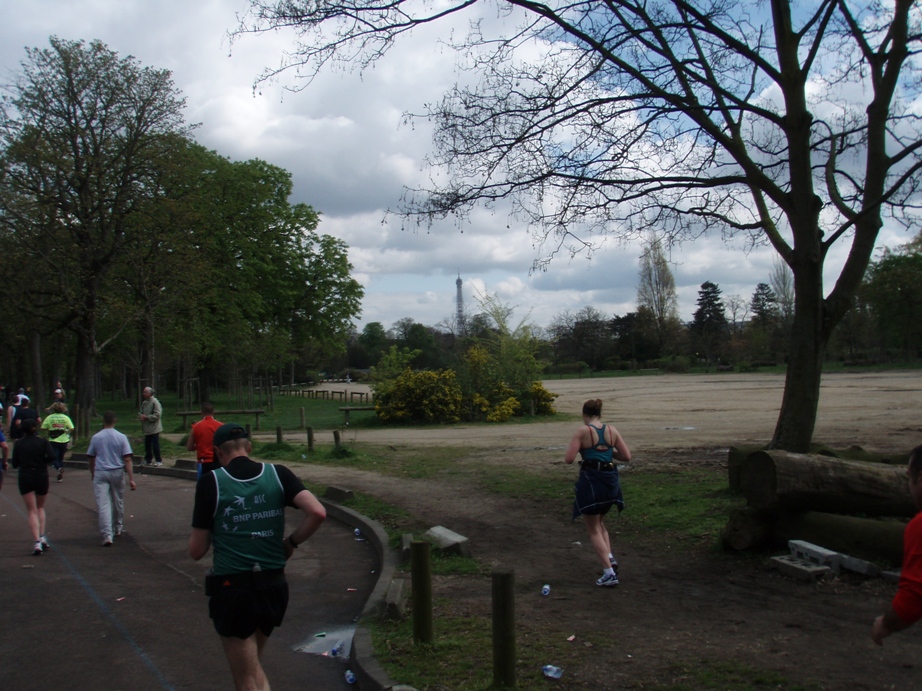 Paris Marathon Pictures - Tor Rnnow