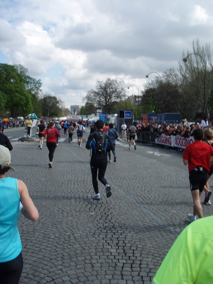 Paris Marathon Pictures - Tor Rnnow