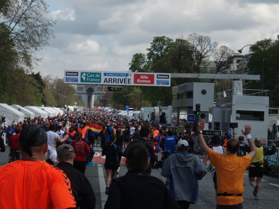 Paris Marathon Pictures - Tor Rnnow