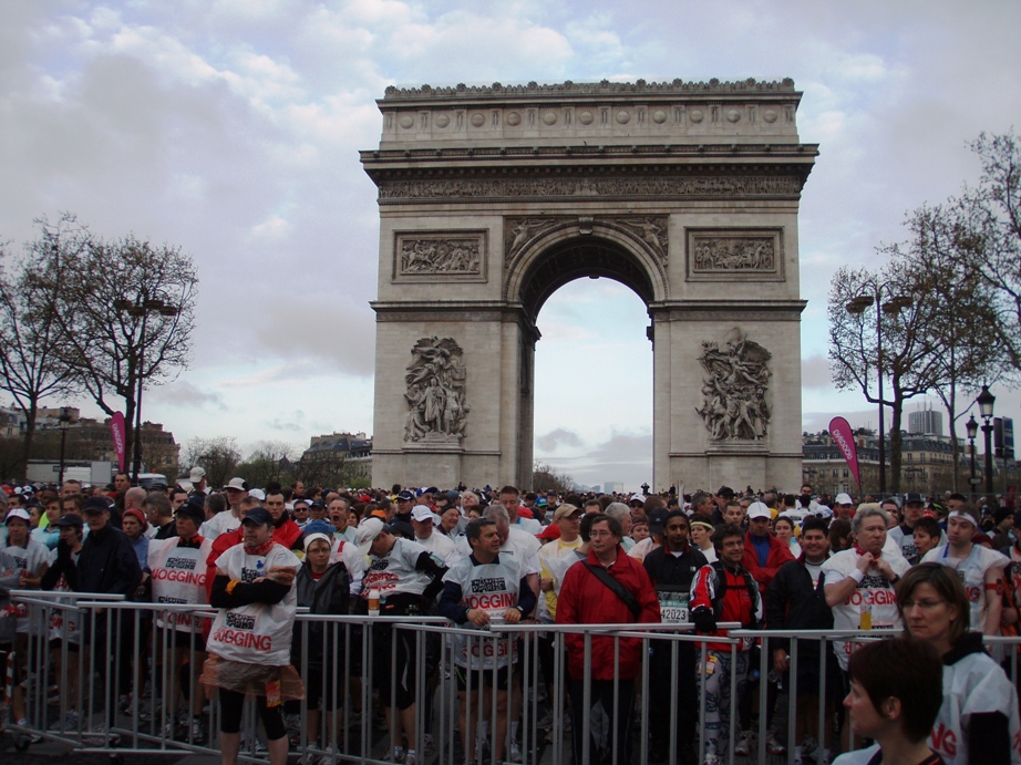 Paris Marathon Pictures - Tor Rnnow