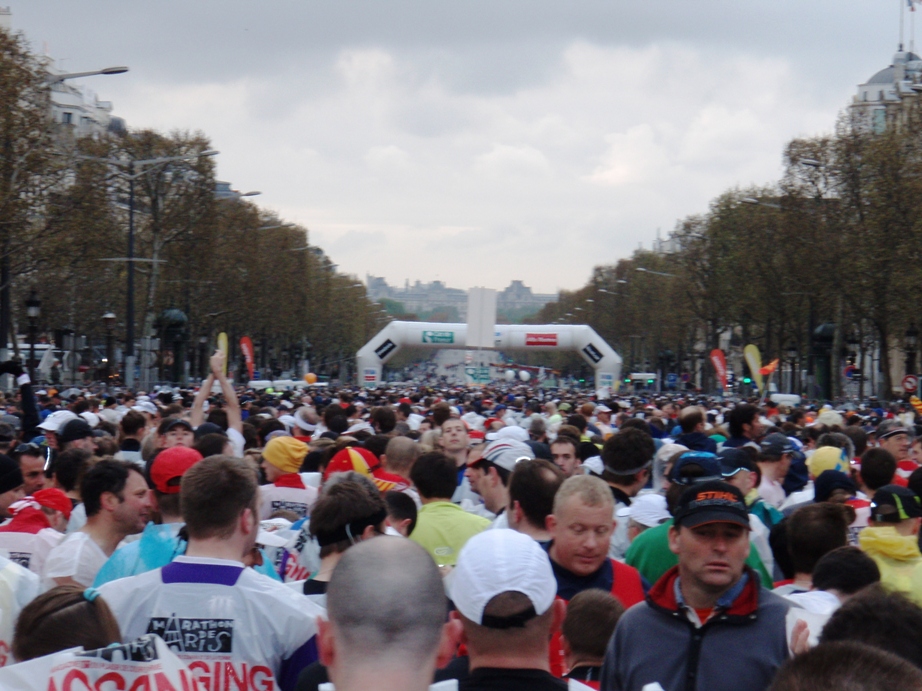 Paris Marathon Pictures - Tor Rnnow