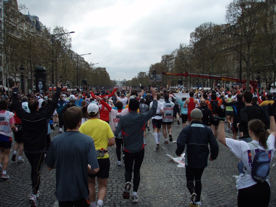 Paris Marathon Pictures - Tor Rnnow