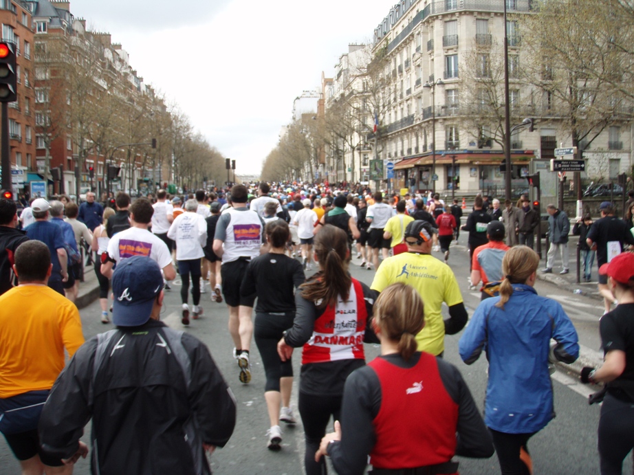 Paris Marathon Pictures - Tor Rnnow