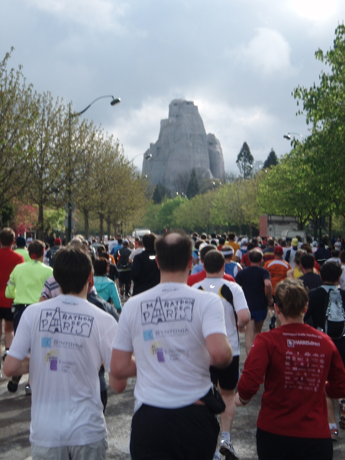 Paris Marathon Pictures - Tor Rnnow