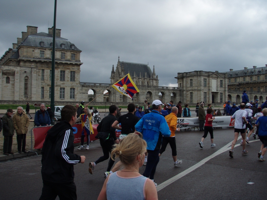 Paris Marathon Pictures - Tor Rnnow