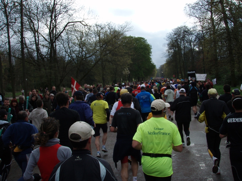 Paris Marathon Pictures - Tor Rnnow