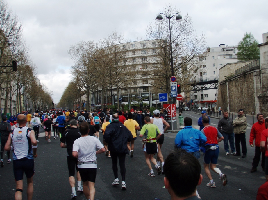 Paris Marathon Pictures - Tor Rnnow