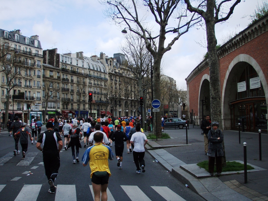 Paris Marathon Pictures - Tor Rnnow