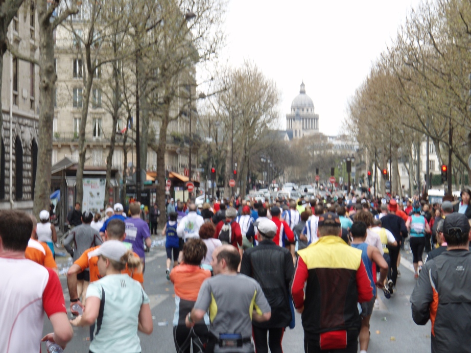 Paris Marathon Pictures - Tor Rnnow