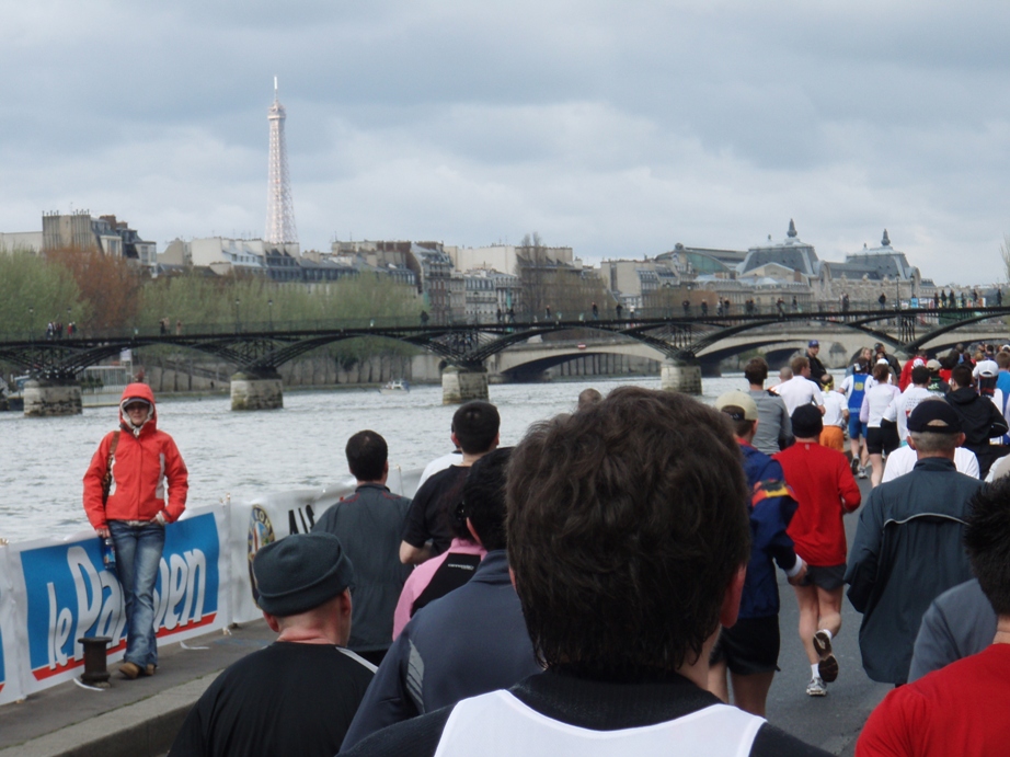 Paris Marathon Pictures - Tor Rnnow