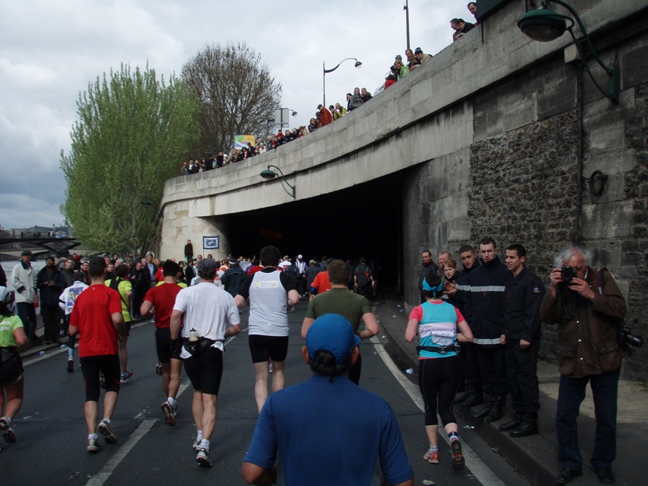 Paris Marathon Pictures - Tor Rnnow