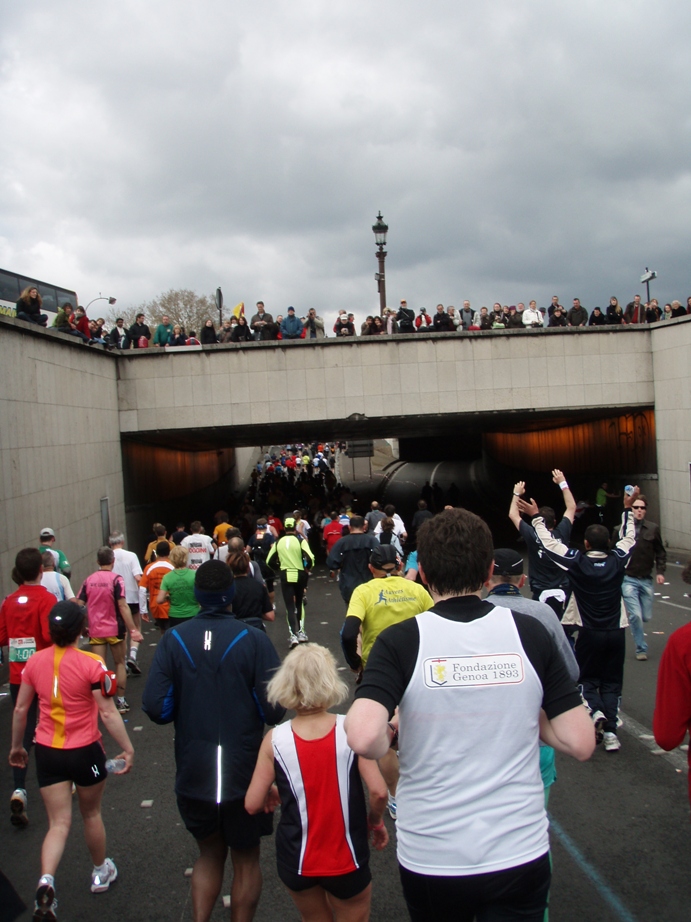 Paris Marathon Pictures - Tor Rnnow