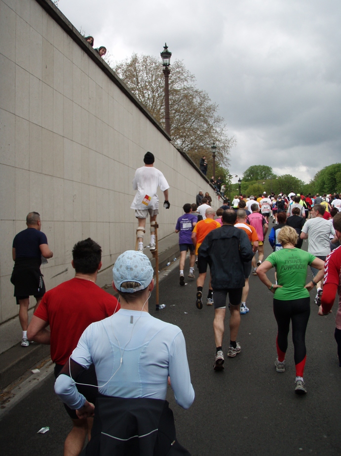 Paris Marathon Pictures - Tor Rnnow