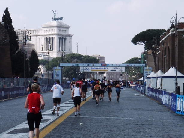 Rome Marathon Pictures - Tor Rnnow