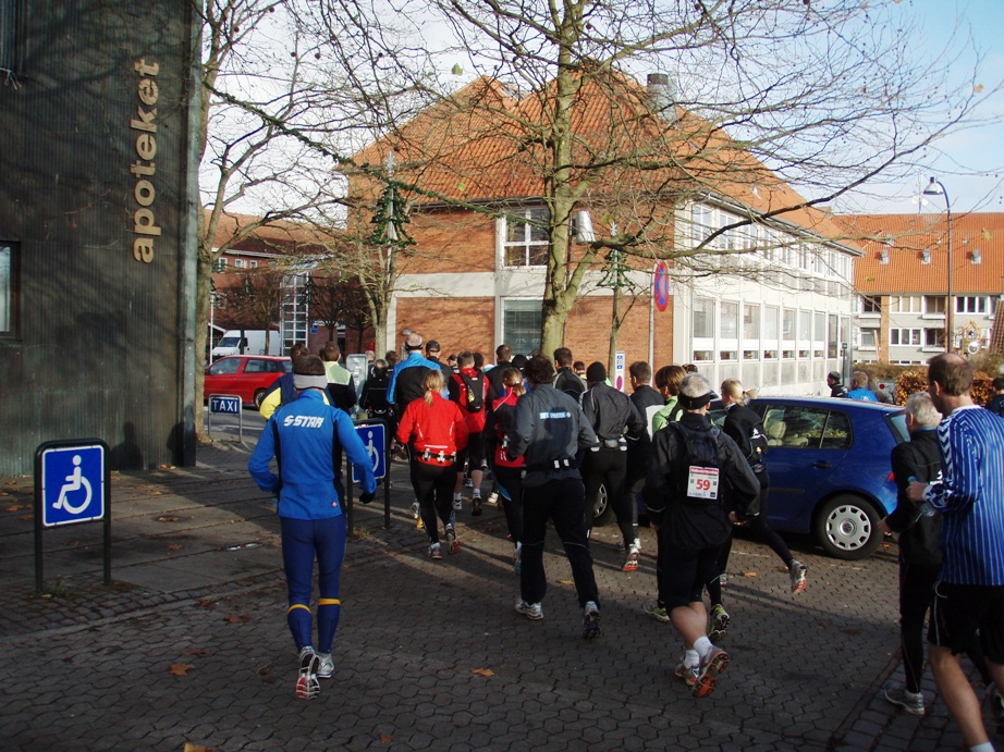 GARMIN Rudersdal Marathon Pictures - Tor Rnnow