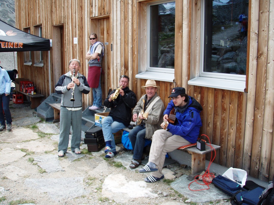 Swiss Alpine 42 K Marathon Pictures - Tor Rnnow