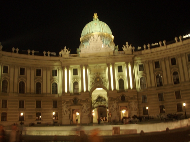 Vienna Marathon Pictures - Tor Rnnow