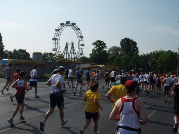 Vienna Marathon Pictures - Tor Rnnow