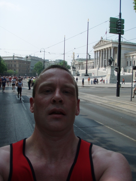 Vienna Marathon Pictures - Tor Rnnow