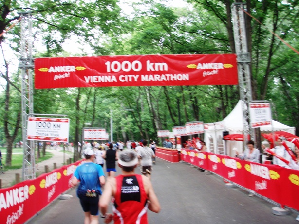 Vienna Marathon Pictures - Tor Rnnow