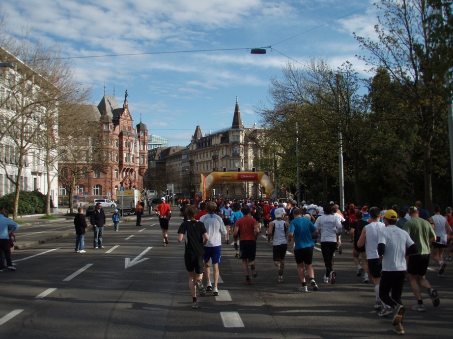 Zrich Marathon Pictures - Tor Rnnow