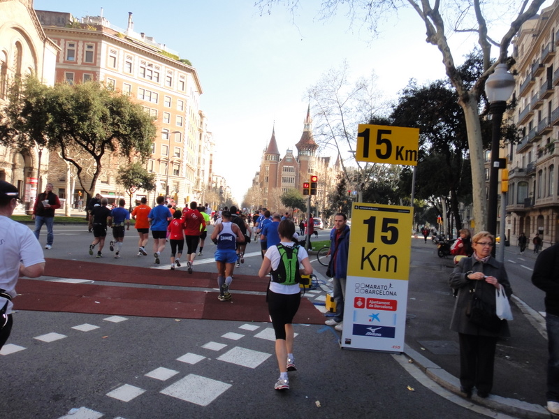 Barcelona Marathon 2011 - pictures - Tor Rnnow