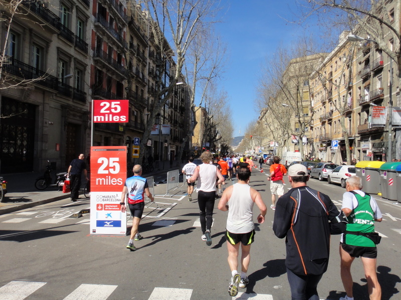 Barcelona Marathon 2011 - pictures - Tor Rnnow