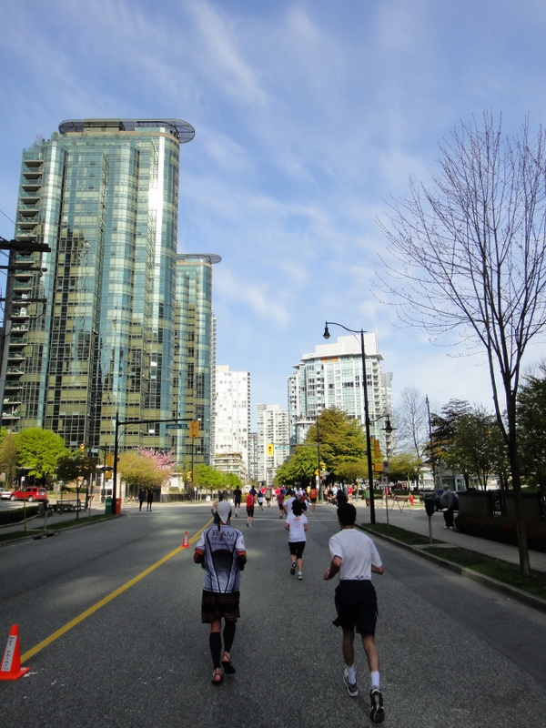 Vancouver Marathon 2011 - pictures / photos - Tor Rnnow