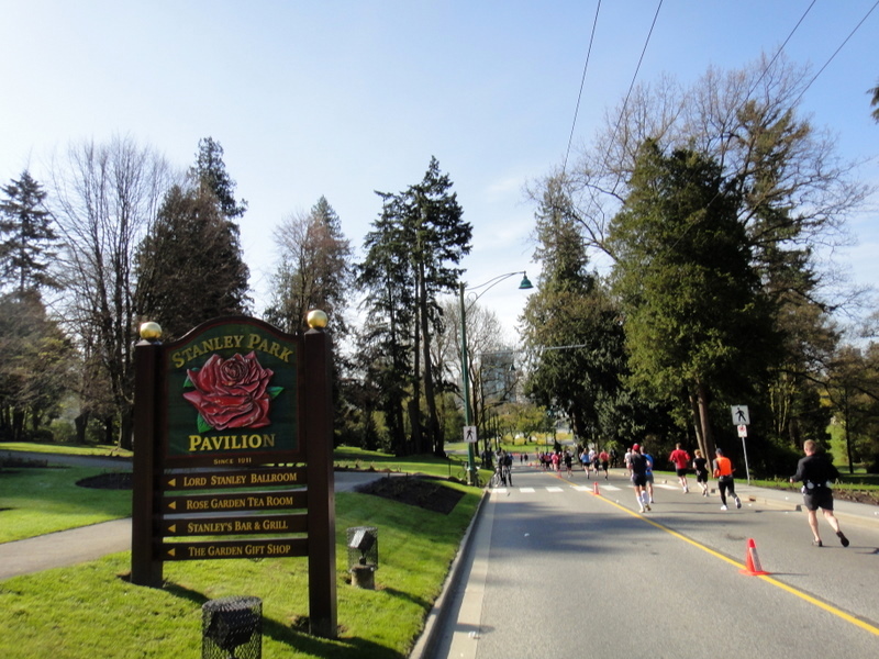 Vancouver Marathon 2011 - pictures / photos - Tor Rnnow