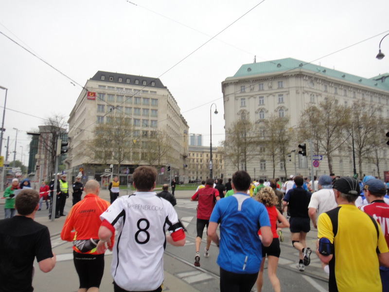 Vienna City Marathon (VCM) 2012 - pictures - Tor Rnnow