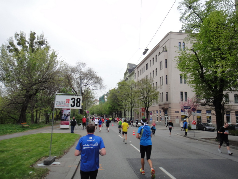 Vienna City Marathon (VCM) 2012 - pictures - Tor Rnnow