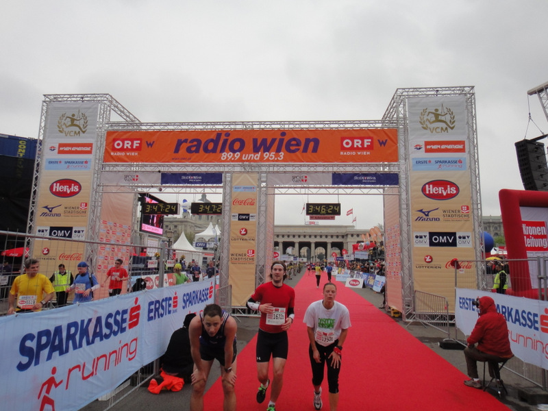 Vienna City Marathon (VCM) 2012 - pictures - Tor Rnnow