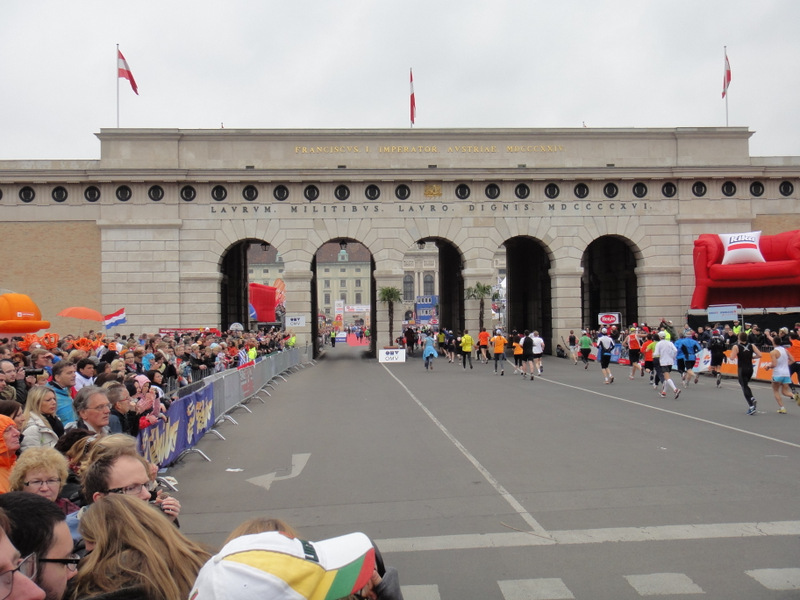 Vienna City Marathon (VCM) 2012 - pictures - Tor Rnnow