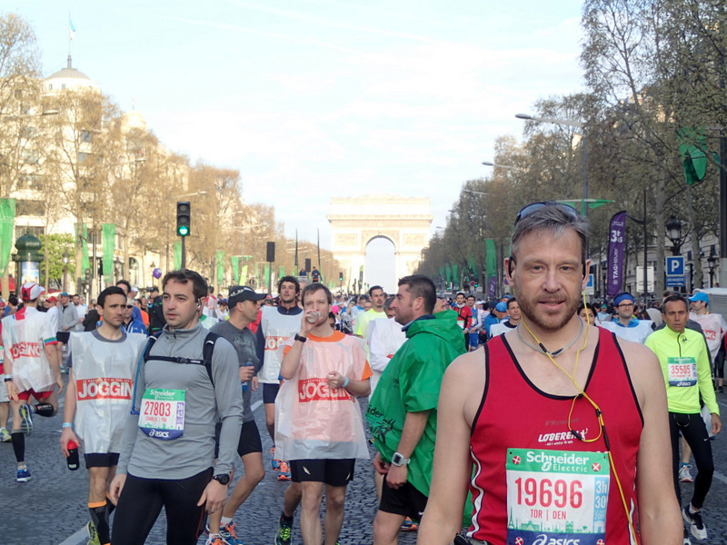 Marathon de Paris 2015 - Tor Rnnow 