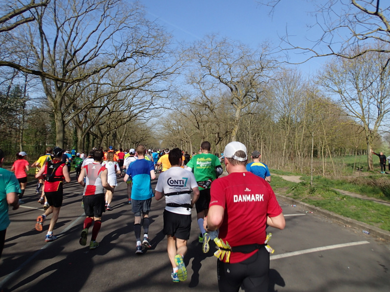 Marathon de Paris 2015 - Tor Rnnow 