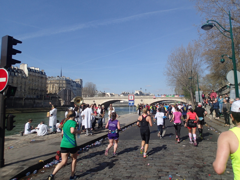 Marathon de Paris 2015 - Tor Rnnow 