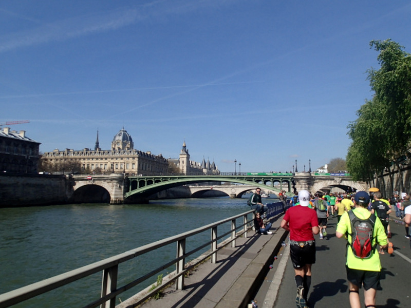 Marathon de Paris 2015 - Tor Rnnow 