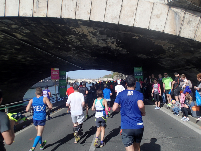 Marathon de Paris 2015 - Tor Rnnow 