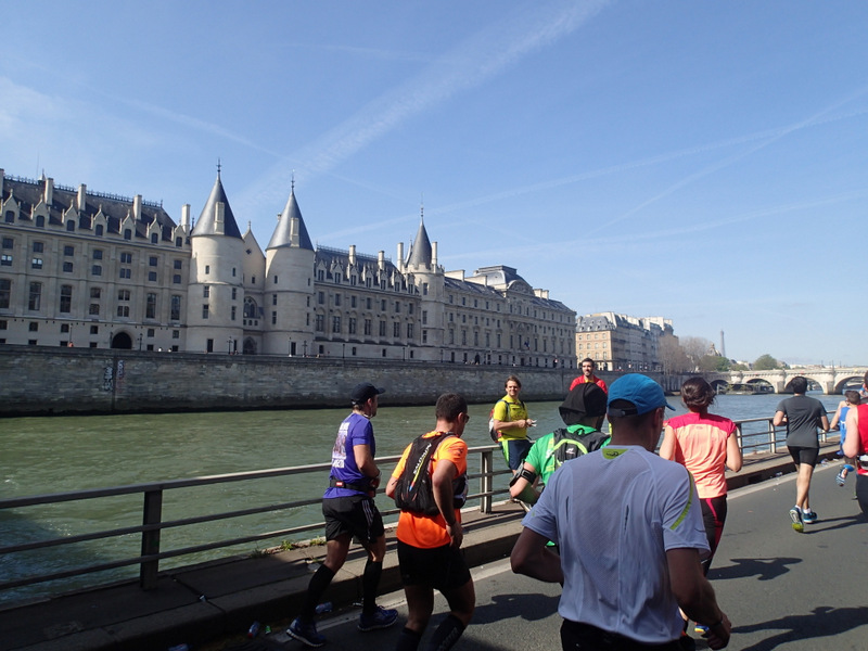 Marathon de Paris 2015 - Tor Rnnow 