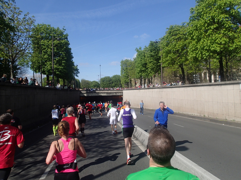 Marathon de Paris 2015 - Tor Rnnow 