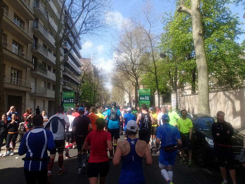 Marathon de Paris 2015 - Tor Rnnow 