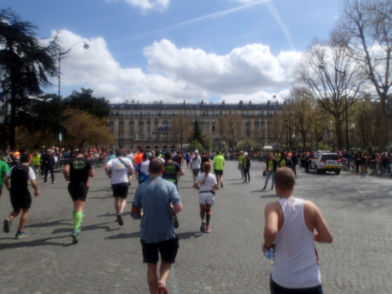 Marathon de Paris 2015 - Tor Rnnow 