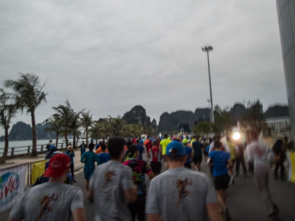 Halong Bay Heritage Marathon 2017 - Tor Rnnow