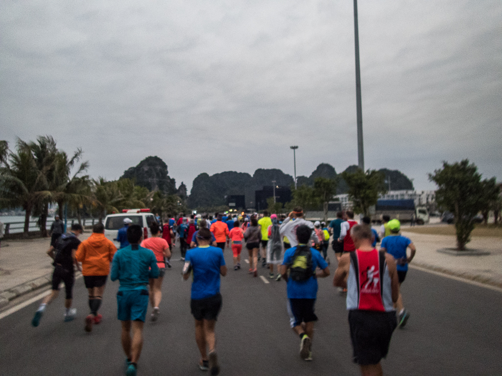 Halong Bay Heritage Marathon 2017 - Tor Rnnow