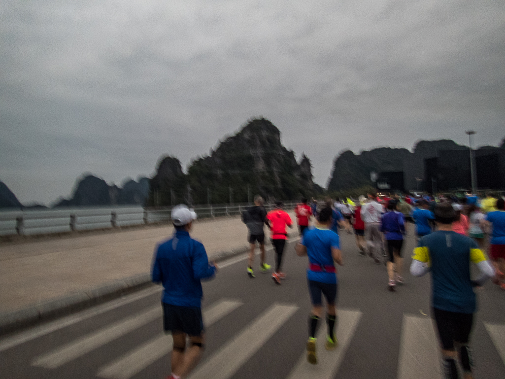 Halong Bay Heritage Marathon 2017 - Tor Rnnow