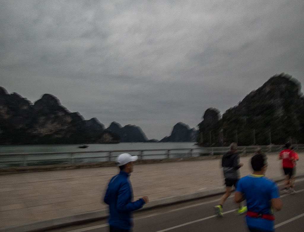 Halong Bay Heritage Marathon 2017 - Tor Rnnow