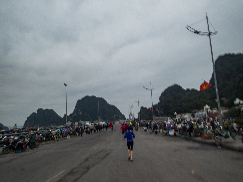 Halong Bay Heritage Marathon 2017 - Tor Rnnow