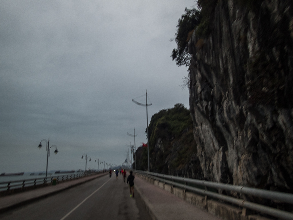 Halong Bay Heritage Marathon 2017 - Tor Rnnow